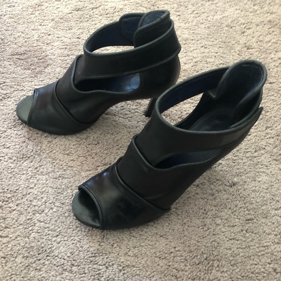Sandro Black Leather Heels - Picture 3 of 5